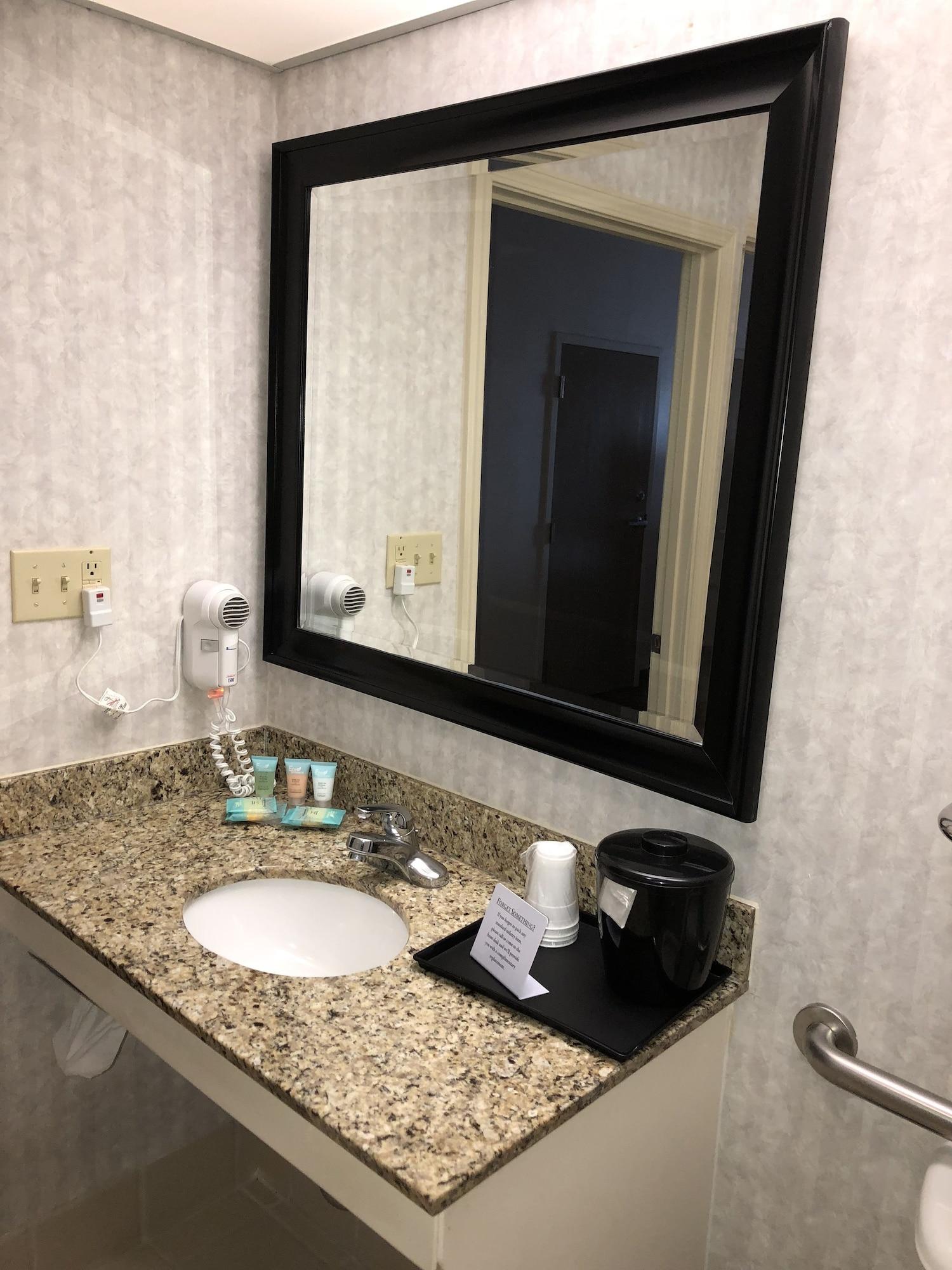 Millennium Inn Ellisville Eksteriør bilde