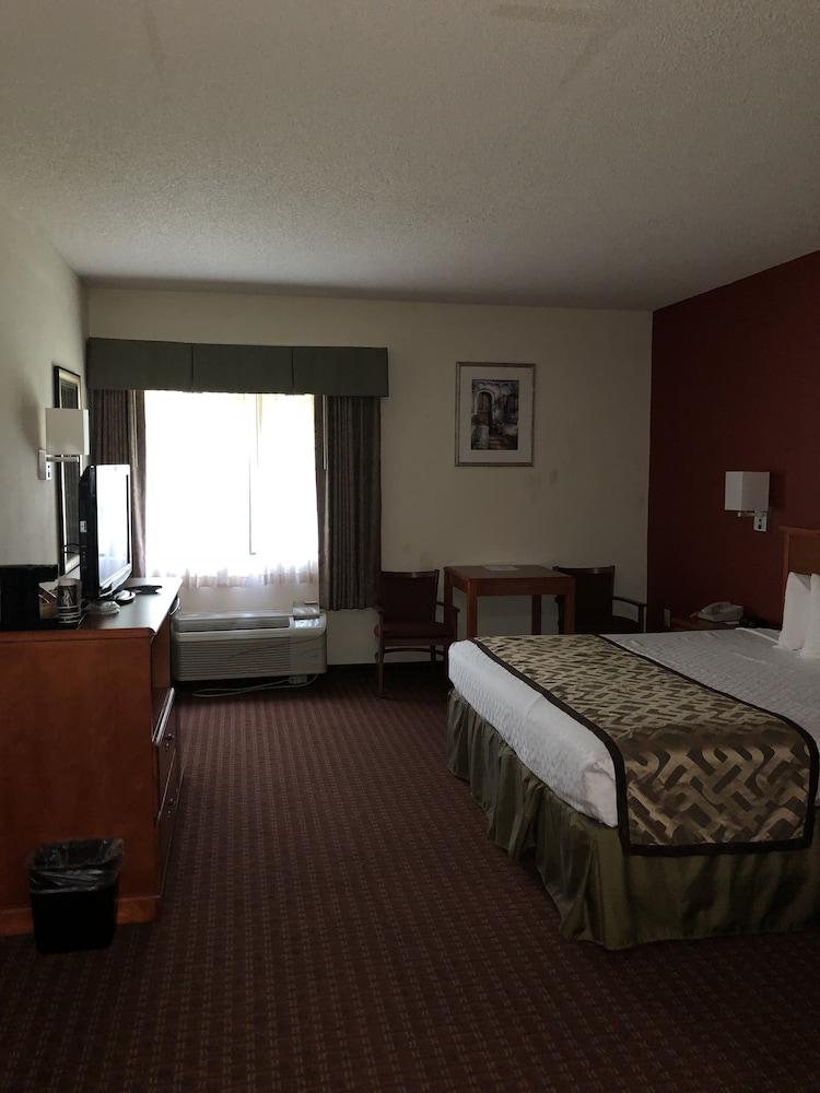 Millennium Inn Ellisville Eksteriør bilde