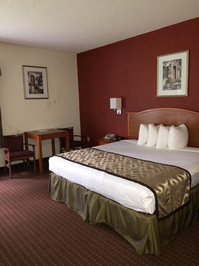 Millennium Inn Ellisville Eksteriør bilde