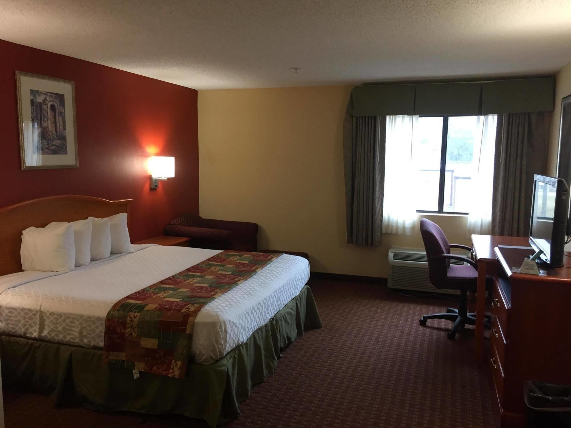 Millennium Inn Ellisville Eksteriør bilde